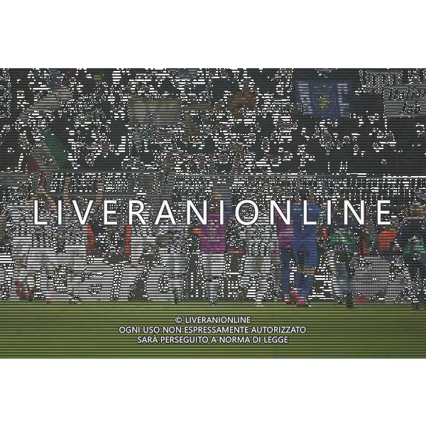 firo Fu§ball,Fussball, 18.03.2015 Uefa Champions League Achtelfinale , Saison 2014/2015 BVB Borussia Dortmund - Juventus Turin 0:3 Jubel Juve $worldrightsEs gelten unsere AGB, einsehbar auf www.firosportphoto.de copyright by firo sportphoto: /Agenzia Aldo Liverani sas - ITALY ONLY - EDITORIAL USE ONLY