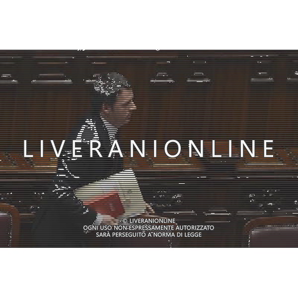 Roma - 18/03/2015 - Montecitorio - Comunicazioni del Presidente del Consiglio dei ministri in vista del Consiglio europeo - nella foto: Matteo Renzi lascia l\'aula a fine seduta / Ph. Fabrizio Corradetti - Ag. Aldo Liverani Sas