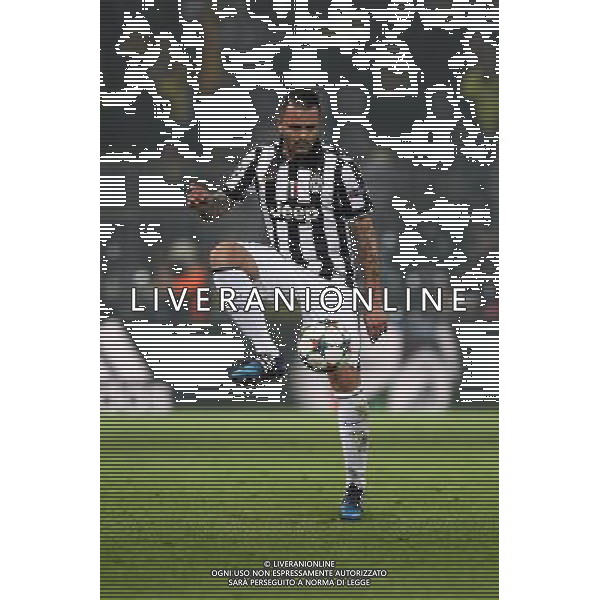 Fu§ball, firo : 18.03.2015 CL, Champions League, Saison 2014/2015, BVB, Borussia Dortmund, Juventus Turin,0:3 Simone Pepe, Juventus Turin, ganze Figur, Einzelaktion, $worldrightsEs gelten unsere AGB, einsehbar auf www.firosportphoto.de, copyright by firo sportphoto: /Agenzia Aldo Liverani sas - ITALY ONLY - EDITORIAL USE ONLY