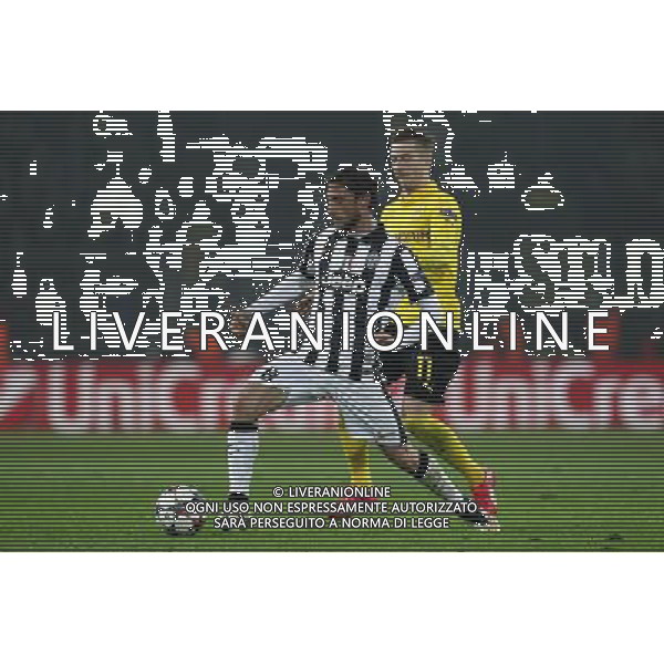 Fu§ball, firo : 18.03.2015 CL, Champions League, Saison 2014/2015, BVB, Borussia Dortmund, Juventus Turin,0:3 Zweikampf, Marco REUS, BVB Borussia Dortmund, Claudio Marchisio, Juventus Turin, ganze Figur, $worldrightsEs gelten unsere AGB, einsehbar auf www.firosportphoto.de, copyright by firo sportphoto: /Agenzia Aldo Liverani sas - ITALY ONLY - EDITORIAL USE ONLY