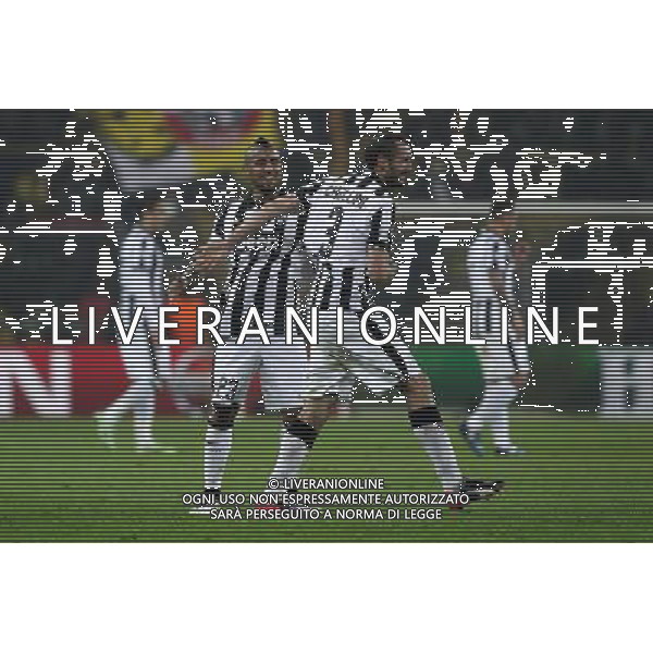 Fu§ball, firo : 18.03.2015 CL, Champions League, Saison 2014/2015, BVB, Borussia Dortmund, Juventus Turin,0:3 Schlussjubel, Arturo Vidal, Juventus Turin, Giorgio Chiellini, Juventus Turin, ganze Figur, Mimik, LAchen, esultanza $worldrightsEs gelten unsere AGB, einsehbar auf www.firosportphoto.de, copyright by firo sportphoto: /Agenzia Aldo Liverani sas - ITALY ONLY - EDITORIAL USE ONLY