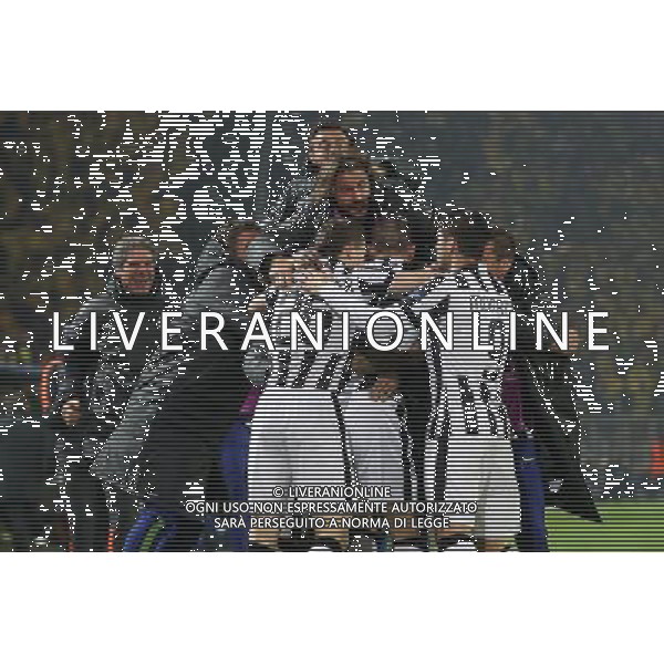 Fu§ball, firo : 18.03.2015 CL, Champions League, Saison 2014/2015, BVB, Borussia Dortmund, Juventus Turin,0:3 Torjubel, Freude, Carlos TŽvez, Juventus Turin, Leonardo Bonucci, Juventus Turin, Stephan Lichtsteiner, Juventus Turin, Andrea Pirlo, Juventus Turin, Morata, Juventus Turin, halbe Figur, esultanza $worldrightsEs gelten unsere AGB, einsehbar auf www.firosportphoto.de, copyright by firo sportphoto: /Agenzia Aldo Liverani sas - ITALY ONLY - EDITORIAL USE ONLY