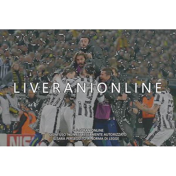 2015.03.18 DORTMUND UEFA CHAMPIONS LEAGUE ROUND OF 8 GAME SEASON 2014/2015 BORUSSIA DORTMUND - JUVENTUS TURYN BRAMKA GOL RADOSC CARLOS TEVEZ 2015.03.18 DORTMUND esultanza PILKA NOZNA UEFA LIGA MISTRZOW 1/8 PUCHARU SEZON 2014/2015 BORUSSIA DORTMUND - JUVENTUS TURYN N/Z BRAMKA GOL RADOSC CARLOS TEVEZ FOTO PAWEL ANDRACHIEWICZ / PRESSFOCUS / NEWSPIX.PL --- Newspix.pl /Agenzia Aldo Liverani sas - ITALY ONLY - EDITORIAL USE ONLY *** Local Caption *** www.newspix.pl mail us: info@newspix.pl call us: 0048 022 23 22 222 --- Polish Picture Agency by Ringier Axel Springer Poland