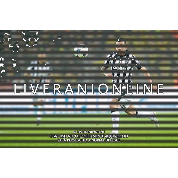 2015.03.18 DORTMUND UEFA CHAMPIONS LEAGUE ROUND OF 8 GAME SEASON 2014/2015 BORUSSIA DORTMUND - JUVENTUS TURYN CARLOS TEVEZ, SYLWETKA 2015.03.18 DORTMUND PILKA NOZNA UEFA LIGA MISTRZOW 1/8 PUCHARU SEZON 2014/2015 BORUSSIA DORTMUND - JUVENTUS TURYN N/Z CARLOS TEVEZ, SYLWETKA FOTO PAWEL ANDRACHIEWICZ / PRESSFOCUS / NEWSPIX.PL --- Newspix.pl /Agenzia Aldo Liverani sas - ITALY ONLY - EDITORIAL USE ONLY *** Local Caption *** www.newspix.pl mail us: info@newspix.pl call us: 0048 022 23 22 222 --- Polish Picture Agency by Ringier Axel Springer Poland