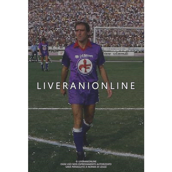 RETROSPETTIVA FRANCESCO GRAZIANI CALCIATORE NELLA FOTO FRANCESCO GRAZIANI CON LA MAGLIA DELLA FIORENTINA AG ALDO LIVERANI SAS