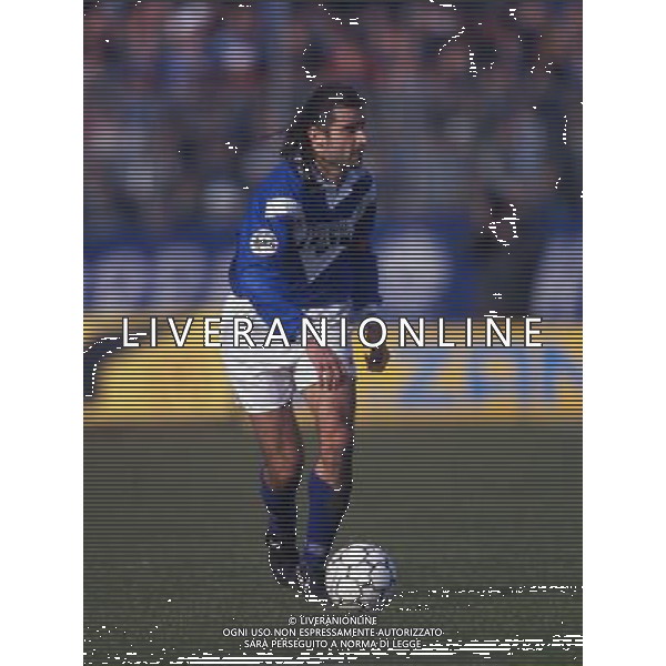 RETROSPETTIVA NERI MAURIZIO CALCIATORE NELLA FOTO NERI MAURIZIO CON LA MAGLIA DEL BRESCIA AG ALDO LIVERANI SAS