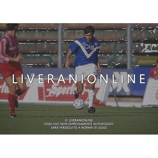RETROSPETTIVA NERI MAURIZIO CALCIATORE NELLA FOTO NERI MAURIZIO CON LA MAGLIA DEL BRESCIA AG ALDO LIVERANI SAS