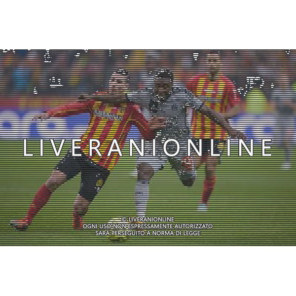 Yoann TOUZGHAR / Brice Djadjedje - 22.03.2015 - Lens / Marseille - 30eme journee de Ligue 1 Photo : Andre Ferreira / Icon Sport AG ALDO LIVERANI SAS ONLY ITALY