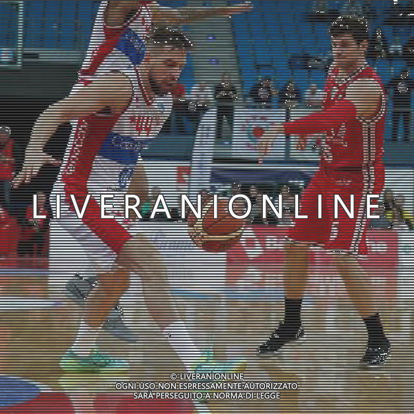 Consultinvest Pesaro vs EA7 Emporio Armani Milano, Campionato Lega Basket serie A1, 22 marzo 2015 nella foto Alessandro Gentile e Peter Lorant ©Zamagni/AGENZIA ALDO LIVERANI SAS