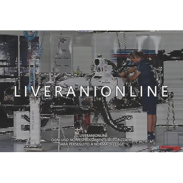 The Williams FW37 is prepared in the pit garage. 26.03.2015. Formula 1 World Championship, Rd 2, Malaysian Grand Prix, Sepang, Malaysia, Thursday. /Agenzia Aldo Liverani sas - ITALY ONLY - EDITORIAL USE ONLY - Gp F1 di Malesia 26 marzo 2015