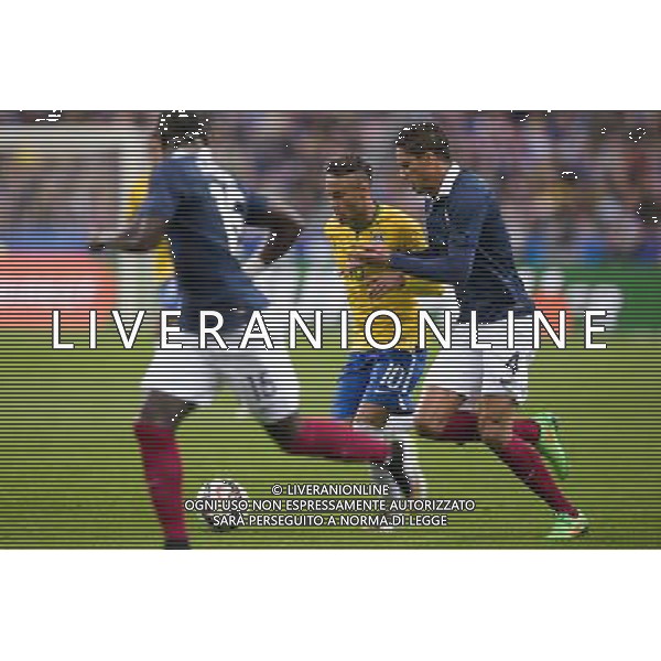 NEYMAR / Raphael VARANE - 26.03.2015 - France / Bresil - Match Amical Photo : Andre Ferreira / Icon Sport AG ALDO LIVERANI SAS ONLY ITALY