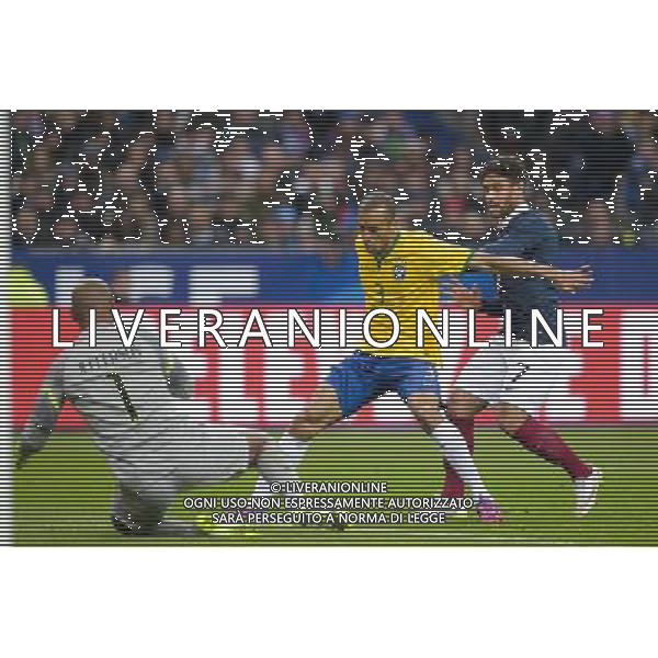 Joao MIRANDA / Nabil FEKIR - 26.03.2015 - France / Bresil - Match Amical Photo : Andre Ferreira / Icon Sport AG ALDO LIVERANI SAS ONLY ITALY