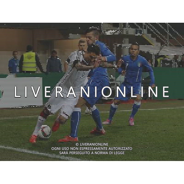 firo Fu§ball,Fussball, 27.03.2015 LŠnderspiel Nationalmannschaft, Saison U 23 Deutschland - Italien Zweikampf Leonardo Bittencourt $worldrightsEs gelten unsere AGB, einsehbar auf www.firosportphoto.de copyright by firo sportphoto: /AGENZIA ALDO LIVERANI SAS - ITALY ONLY - EDITORIAL USE ONLY - GERMANIA - ITALIA UNDER 21