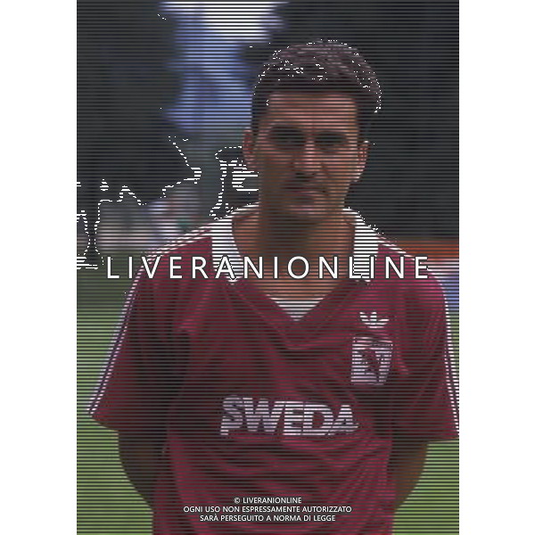 RETROSPETTIVA ANTONIO SABATO CALCIATORE NELLA FOTO SABATO ANTONIO CON LA MAGLIA DEL TORINO AG ALDO LIVERANI SAS
