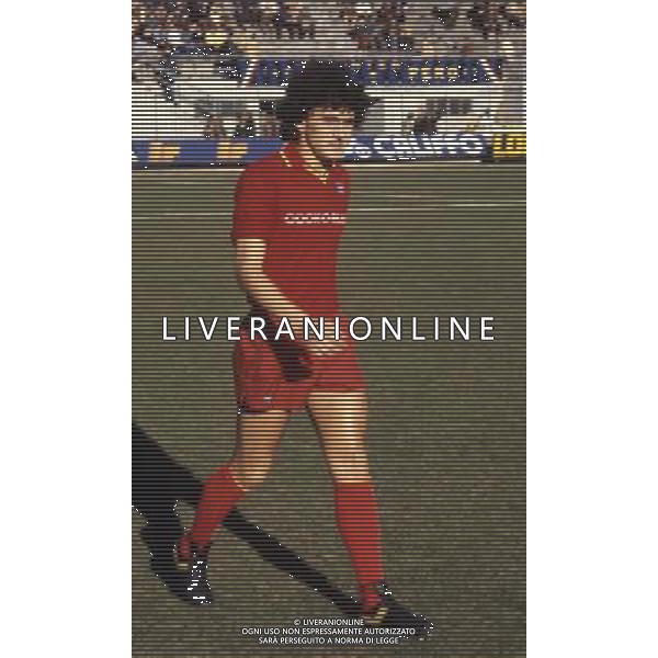 RETROSPETTIVA ANTONIO SABATO CALCIATORE NELLA FOTO SABATO ANTONIO CON LA MAGLIA DEL CATANZARO AG ALDO LIVERANI SAS