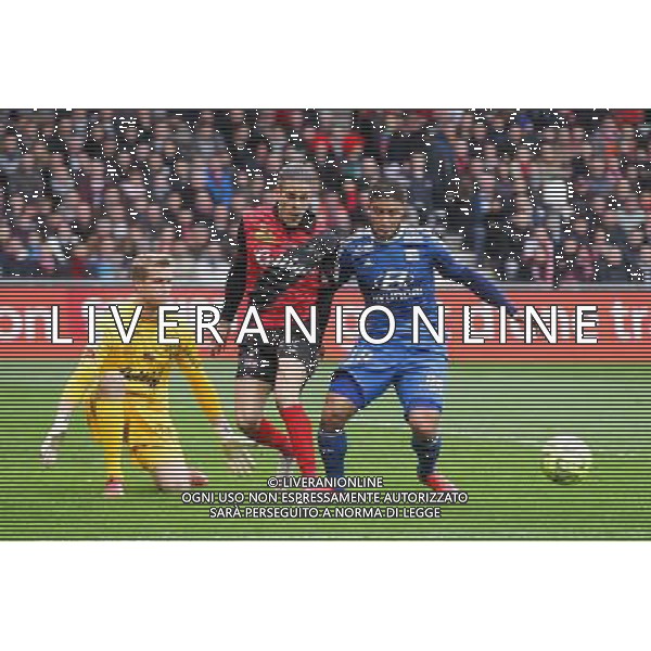Nabil FEKIR / Dorian LEVEQUE / Jonas LOSL - 04.04.2015 - Guingamp / Lyon - 31eme journee de Ligue 1 Photo : Vincent Michel / Icon Sport /Agenzia Aldo Liverani sas - ITALY ONLY - EDITORIAL USE ONLY