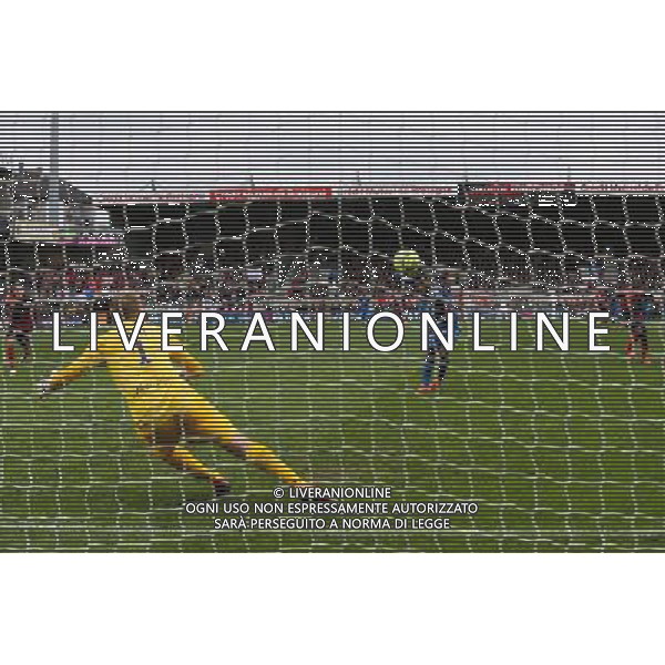 Goal Alexandre LACAZETTE - 04.04.2015 - Guingamp / Lyon - 31eme journee de Ligue 1 Photo : Vincent Michel / Icon Sport /Agenzia Aldo Liverani sas - ITALY ONLY - EDITORIAL USE ONLY