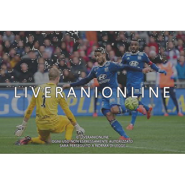 Nabil FEKIR / Jonas LOSSL - 04.04.2015 - Guingamp / Lyon - 31eme journee de Ligue 1 Photo : Vincent Michel / Icon Sport /Agenzia Aldo Liverani sas - ITALY ONLY - EDITORIAL USE ONLY