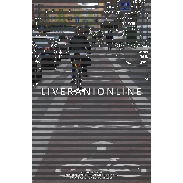 Milano Situazioni Milano - 03.04.2015 Nella Foto:Pista Ciclabile /Ph.Vitez-Ag. Aldo Liverani