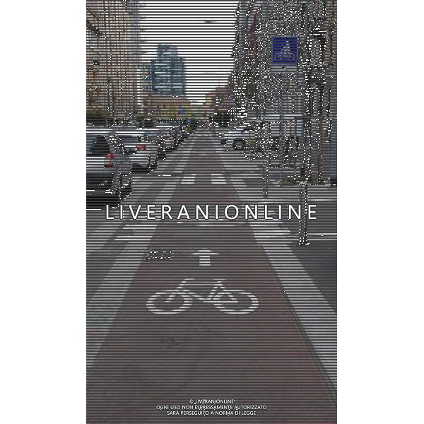 Milano Situazioni Milano - 03.04.2015 Nella Foto:Pista Ciclabile /Ph.Vitez-Ag. Aldo Liverani