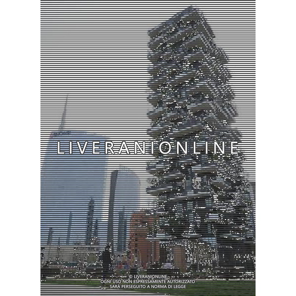 Milano Situazioni Milano - 03.04.2015 Nella Foto:Nuovi Palazzi zona Isola/Porta Garibaldi \'Verde Verticale\' e Nuovi Palazzi dell\'Unicredit /Ph.Vitez-Ag. Aldo Liverani