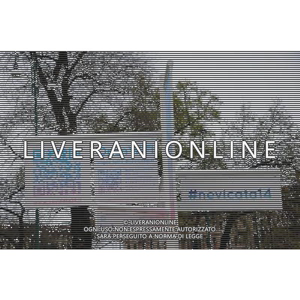 Milano Situazioni Milano - 03.04.2015 Nella Foto:Nuova Installazione per la rete WIFI EXPO 2015 #NEVICATA 14 in Piazza Castello Sforzesco /Ph.Vitez-Ag. Aldo Liverani