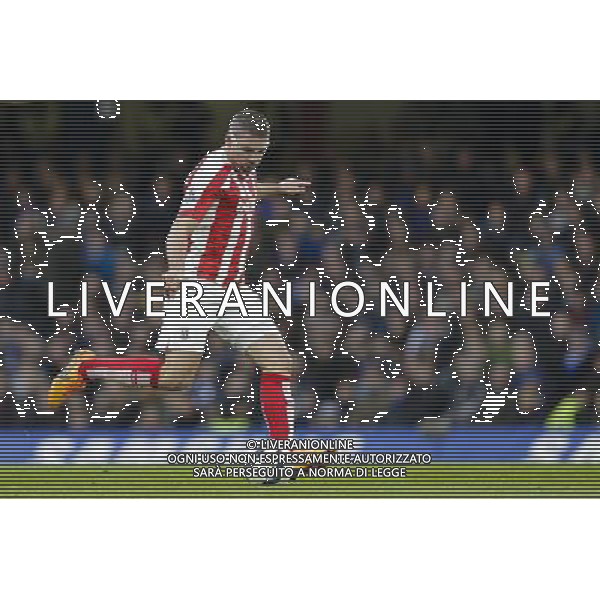 Stoke City\'s Jonathan Walters in action during todays match with a protective face mask on Photographer Craig Mercer/CameraSport Football - Barclays Premiership - Chelsea v Stoke City - Saturday 4th April 2015 - Stamford Bridge - London © CameraSport - 43 Linden Ave. Countesthorpe. Leicester. England. LE8 5PG - Tel: +44 (0) 116 277 4147 - admin@camerasport.com - www.camerasport.com AG ALDO LIVERANI SAS ONLY ITALY