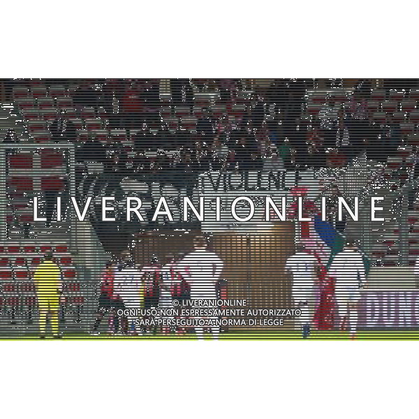 Illustration Altercation - Supporters Evian Thonon - Banderole Violence DNLH - 04.04.2015 - Nice / Evian Thonon - 31eme journee de Ligue 1 Photo : Serge Haouzi / Icon Sport AG ALDO LIVERANI SAS ONLY ITALY