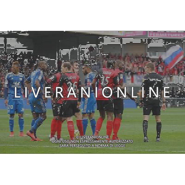 EXPULSION Christophe KERBRAT / Clement TURPIN - 04.04.2015 - Guingamp / Lyon - 31eme journee de Ligue 1 Photo : Vincent Michel / Icon Sport AG ALDO LIVERANI SAS ONLY ITALY