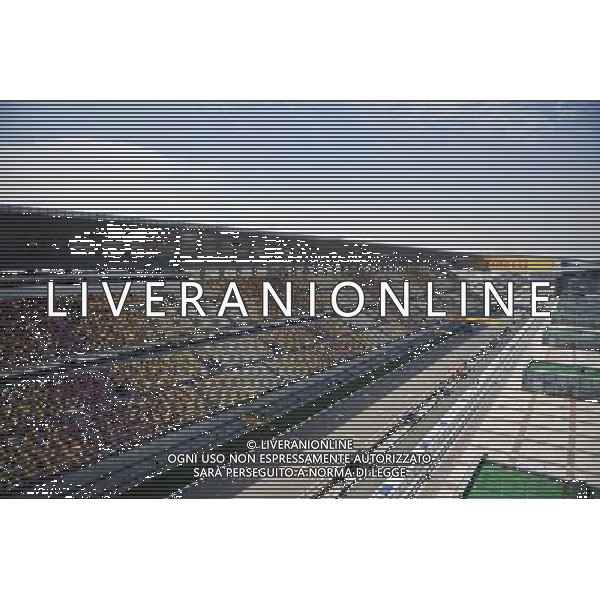 The start / finish straight and pits. 09.04.2015. Formula 1 World Championship, Rd 3, Chinese Grand Prix, Shanghai, China, Preparation Day. /Agenzia Aldo Liverani sas - ITALY ONLY - EDITORIAL USE ONLY - GP F1 CINA