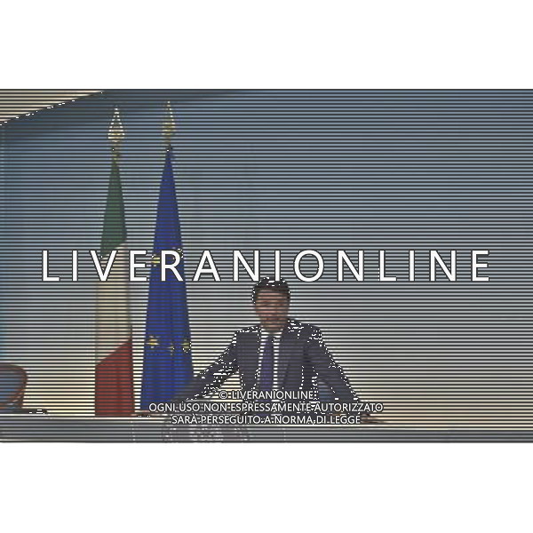 Conferenza in sala stampa del Premier Matteo Renzi a Palazzo Chigi Roma 09 aprile 2015 ©Corradetti/Agenzia Aldo Liverani sas