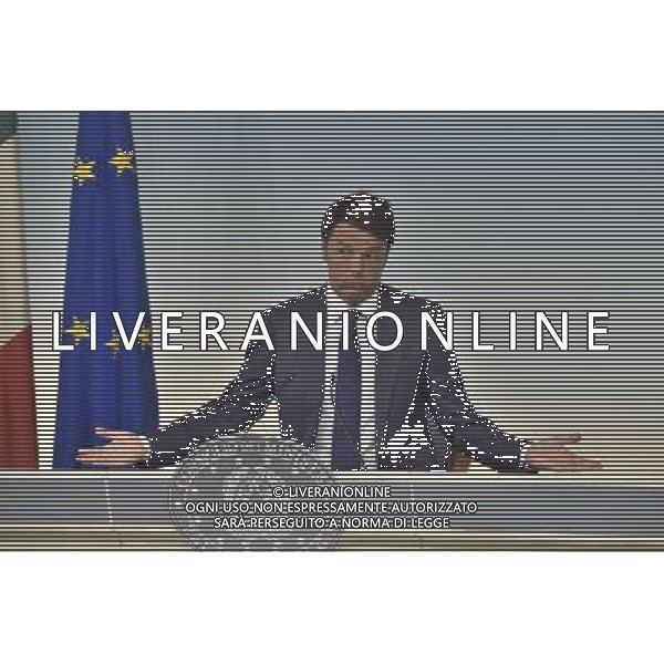 Conferenza in sala stampa del Premier Matteo Renzi a Palazzo Chigi Roma 09 aprile 2015 ©Corradetti/Agenzia Aldo Liverani sas