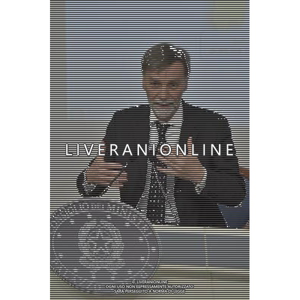 Roma - 10/04/2014 - Palazzo Chigi - Conferenza stampa di Graziano Delrio iniziativa \' Cantieri in Comune \' - nella foto: Il ministro delle infrastrutture Graziano Delrio / Ph. Fabrizio Corradetti - Ag. Aldo Liverani sas