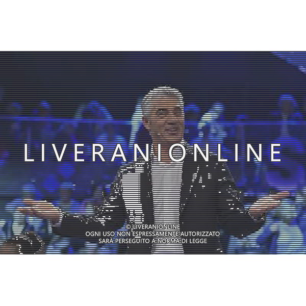 Roma - 09/04/2015 - Studi Rai Nomentano - La puntata Kick off della trsmissione TV \' Si puo\' fare \' condotta da Carlo Conti - nella foto: Biagio Izzo / Ph. Fabrizio Corradetti - Ag. Aldo Liverani sas