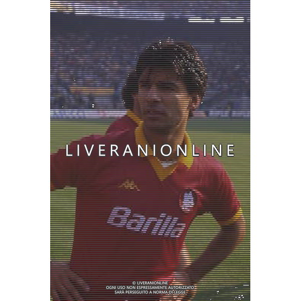 RETROSPETTIVA SANDRO TOVALIERI CALCIATORE NELLA FOTO SANDRO TOVALIERI CON LA MAGLIA DELLA ROMA AG ALDO LIVERANI SAS