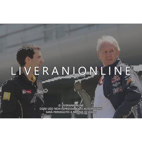 Remi Taffin (FRA) Renault Sport F1 Head of track operations and Dr Helmut Marko (AUT) Red Bull Motorsport Consultant 11.04.2015. Formula 1 World Championship, Rd 3, Chinese Grand Prix, Shanghai, China, Qualifying Day. AG ALDO LIVERANI SAS ONLY ITALY