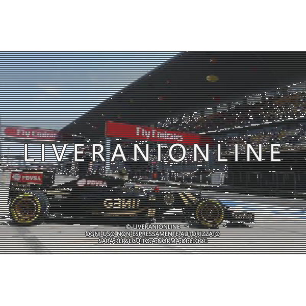 Pastor Maldonado (VEN) Lotus F1 E23 leaves the pits. 11.04.2015. Formula 1 World Championship, Rd 3, Chinese Grand Prix, Shanghai, China, Qualifying Day. AG ALDO LIVERANI SAS ONLY ITALY