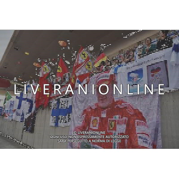 Fans and banners in the grandstand. 12.04.2015. Formula 1 World Championship, Rd 3, Chinese Grand Prix, Shanghai, China, Race Day. AG ALDO LIVERANI SAS ONLY ITALY