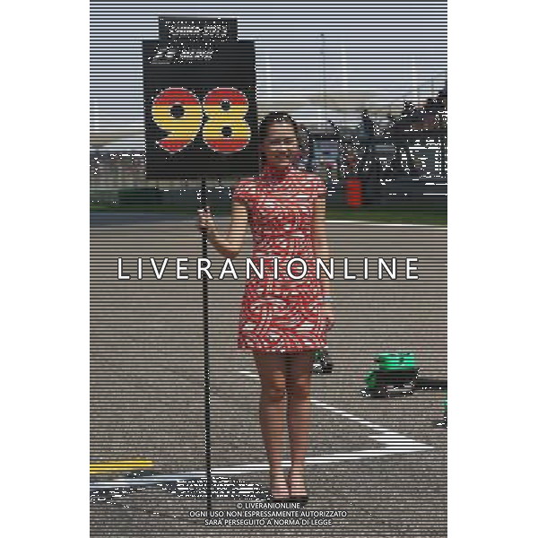 Grid girl. 12.04.2015. Formula 1 World Championship, Rd 3, Chinese Grand Prix, Shanghai, China, Race Day. AG ALDO LIVERANI SAS ONLY ITALY
