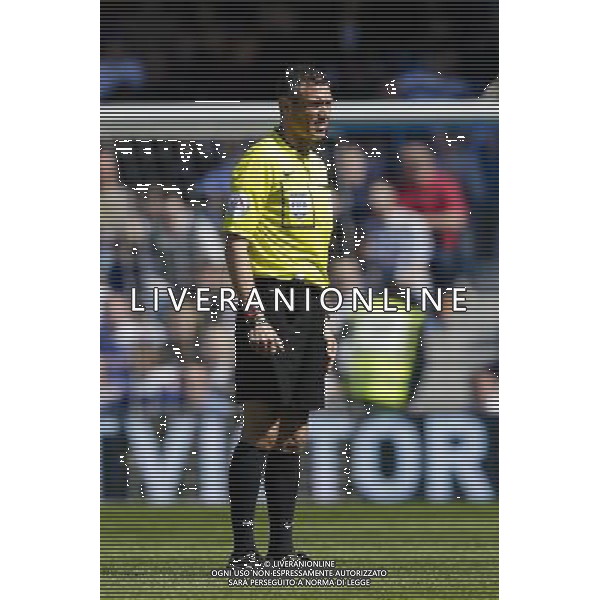 Referee Andre Marriner during today\'s match Photographer Craig Mercer/CameraSport Football - Barclays Premiership - Queens Park Rangers v Chelsea - Sunday 12th April 2015 - Loftus Road - London Â© CameraSport - 43 Linden Ave. Countesthorpe. Leicester. England. LE8 5PG - Tel: +44 (0) 116 277 4147 - admin@camerasport.com - www.camerasport.com AG ALDO LIVERANI SAS ONLY ITALY