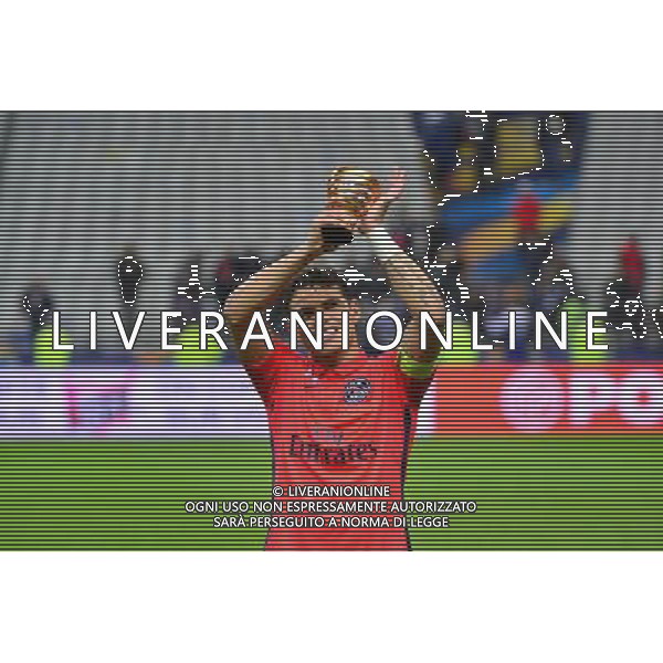 Victoire du PSG / Thiago SILVA - 11.04.2015 - Bastia / PSG - Finale de la Coupe de la Ligue 2015 Photo : Dave Winter / Icon Sport