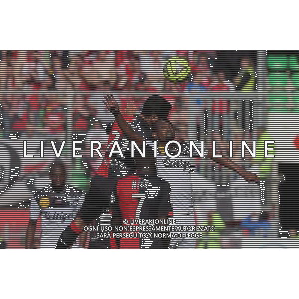 Benjamin ANDRE / Moustapha DIALLO - 12.04.2015 - Rennes / Guingamp - 32eme journee de Ligue 1 Photo : Vincent Michel / Icon Sport AG ALDO LIVERANI SAS ONLY ITALY