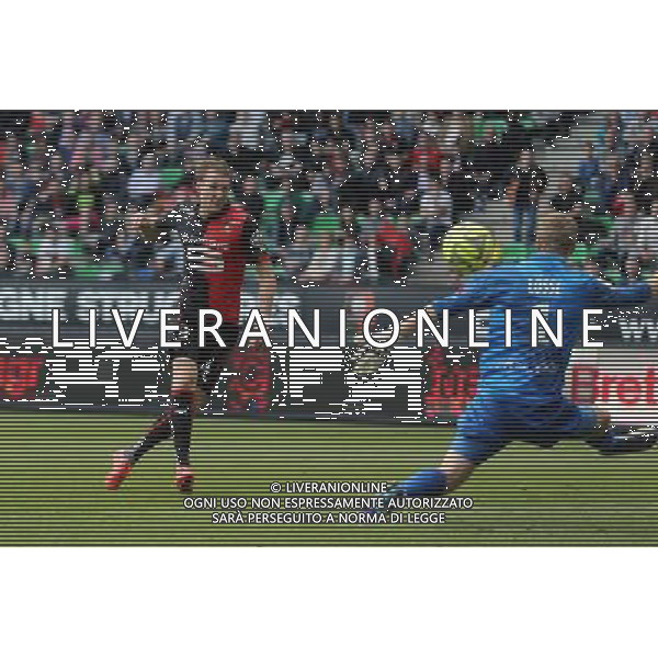 Ola TOIVONEN / Jonas LOSSL - 12.04.2015 - Rennes / Guingamp - 32eme journee de Ligue 1 Photo : Vincent Michel / Icon Sport AG ALDO LIVERANI SAS ONLY ITALY