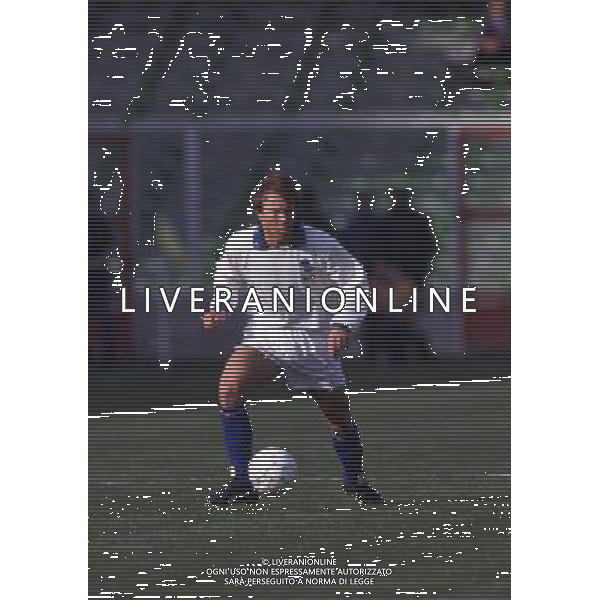 RETROSPETTIVA MANNINI MORENO CALCIATORE NELLA FOTO MANNINI MORENO CON LA MAGLIA DELLA NAZIONALE ITALIANA AG ALDO LIVERANI SAS