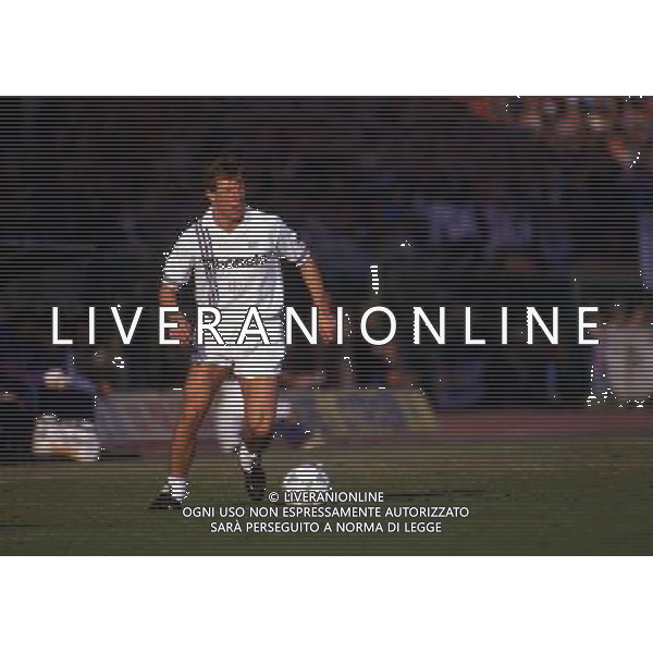 RETROSPETTIVA MANNINI MORENO CALCIATORE NELLA FOTO MANNINI MORENO CON LA MAGLIA DELLA SAMPDORIA AG ALDO LIVERANI SAS