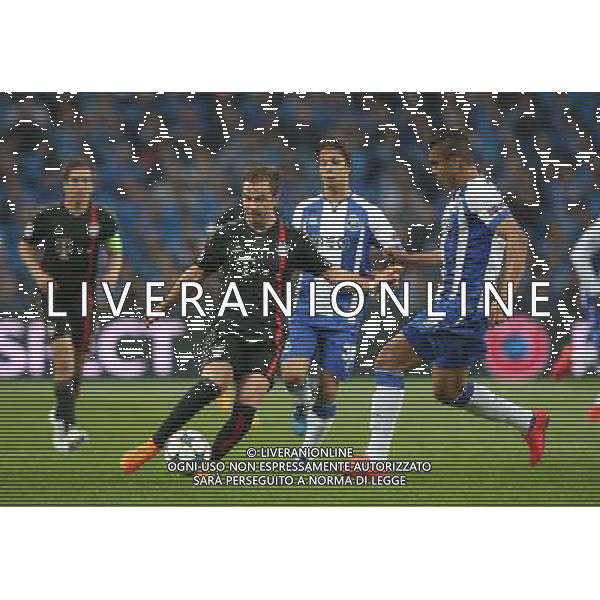 firo Fu§ball, Fussball, 15.04.2015 Uefa Champions League, CL Saison 2014/2015 CHL Viertelfinale, Hinspiel FC Porto - FCB FC Bayern MŸnchen Muenchen FCP Casemiro, Zweikampf Duell, FCB Mario Gštze Goetze $worldrights Es gelten unsere AGB, einsehbar auf www.firosportphoto.de copyright by firo sportphoto: Coesfelder Str.207 48249 DŸlmen www.firosportphoto.de mail@firosportphoto.de (V o l k s b a n k B o c h u m - W i t t e n ) BLZ.: 430 601 29 Kt. Nr.: 341 117 100 Tel:Ê 02594 - 9916004 Fax:Ê02594 - 9916005 ag aldo liverani sas only italy