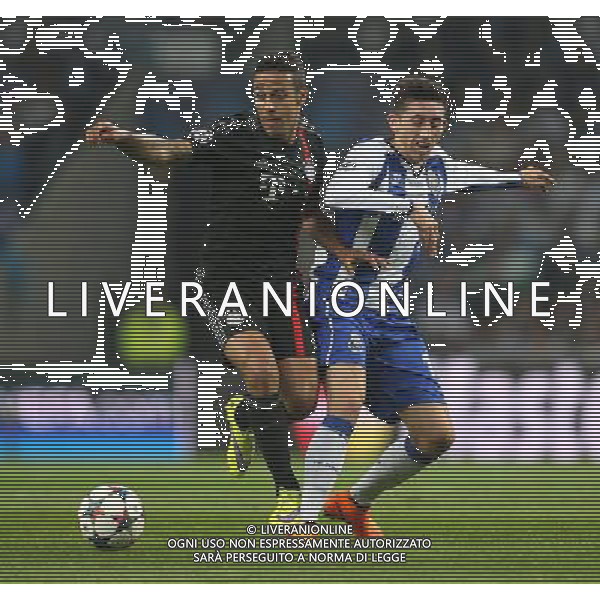 firo Fu§ball, Fussball, 15.04.2015 Uefa Champions League, CL Saison 2014/2015 CHL Viertelfinale, Hinspiel FC Porto - FCB FC Bayern MŸnchen Muenchen FCB Thiago, Zweikampf Duell, FCP HŽctor Herrera $worldrights Es gelten unsere AGB, einsehbar auf www.firosportphoto.de copyright by firo sportphoto: Coesfelder Str.207 48249 DŸlmen www.firosportphoto.de mail@firosportphoto.de (V o l k s b a n k B o c h u m - W i t t e n ) BLZ.: 430 601 29 Kt. Nr.: 341 117 100 Tel:Ê 02594 - 9916004 Fax:Ê02594 - 9916005 ag aldo liverani sas only italy