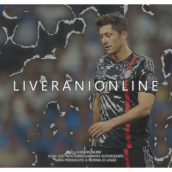 firo Fu§ball, Fussball, 15.04.2015 Uefa Champions League, CL Saison 2014/2015 CHL Viertelfinale, Hinspiel FC Porto - FCB FC Bayern MŸnchen Muenchen 3:1 FCB Robert Lewandowski, EnttŠuschung enttŠuscht Enttaeuschung enttaeuscht unzufrieden, halbe figur $worldrights Es gelten unsere AGB, einsehbar auf www.firosportphoto.de copyright by firo sportphoto: Coesfelder Str.207 48249 DŸlmen www.firosportphoto.de mail@firosportphoto.de (V o l k s b a n k B o c h u m - W i t t e n ) BLZ.: 430 601 29 Kt. Nr.: 341 117 100 Tel:Ê 02594 - 9916004 Fax:Ê02594 - 9916005 AG ALDO LIVERANI SAS ONLY ITALY
