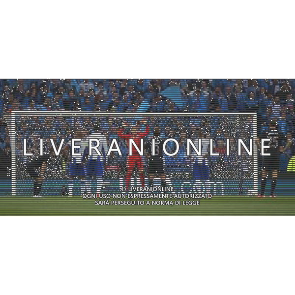 firo Fu§ball, Fussball, 15.04.2015 Uefa Champions League, CL Saison 2014/2015 CHL Viertelfinale, Hinspiel FC Porto - FCB FC Bayern MŸnchen Muenchen 3:1 FCB Torwart TorhŸter Goalkeeper Manuel Neuer, FCP Quaresma, Strafsto§, Elfmeter, Elfer, Strafstoss $worldrights Es gelten unsere AGB, einsehbar auf www.firosportphoto.de copyright by firo sportphoto: Coesfelder Str.207 48249 DŸlmen www.firosportphoto.de mail@firosportphoto.de (V o l k s b a n k B o c h u m - W i t t e n ) BLZ.: 430 601 29 Kt. Nr.: 341 117 100 Tel:Ê 02594 - 9916004 Fax:Ê02594 - 9916005 AG ALDO LIVERANI SAS ONLY ITALY