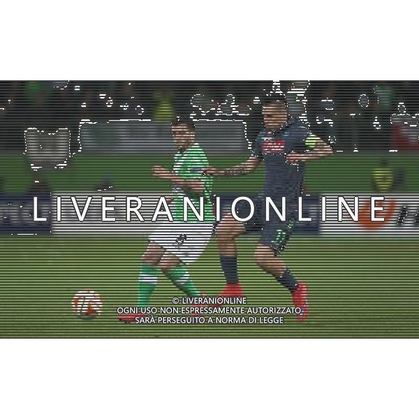 firo Fu§ball,Fussball, 16.04.2015 Europa League, Viertelfinale Saison 2014/2015 VFL Wolfsburg - SSC Neapel (1-4) Wolfsburg, Vieirinha, im Zweikampf mit Marek Hamsik $worldrightsEs gelten unsere AGB, einsehbar auf www.firosportphoto.de copyright by firo sportphoto: Coesfelder Str. 207 D- 48249 DŸlmen www.firosportphoto.de mail@firosportphoto.de (V o l k s b a n k B o c h u m - W i t t e n ) BLZ.: 430 601 29 Kt. Nr.: 341 117 100 Tel: +49-2594 - 9916004 Fax: +49-2594 - 9916005 AG ALDO LIVERANI SAS ONLY ITALY